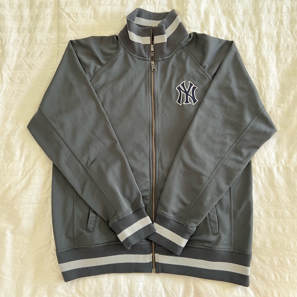 Vintage Nike Yankees Track Jacket (Size Large)